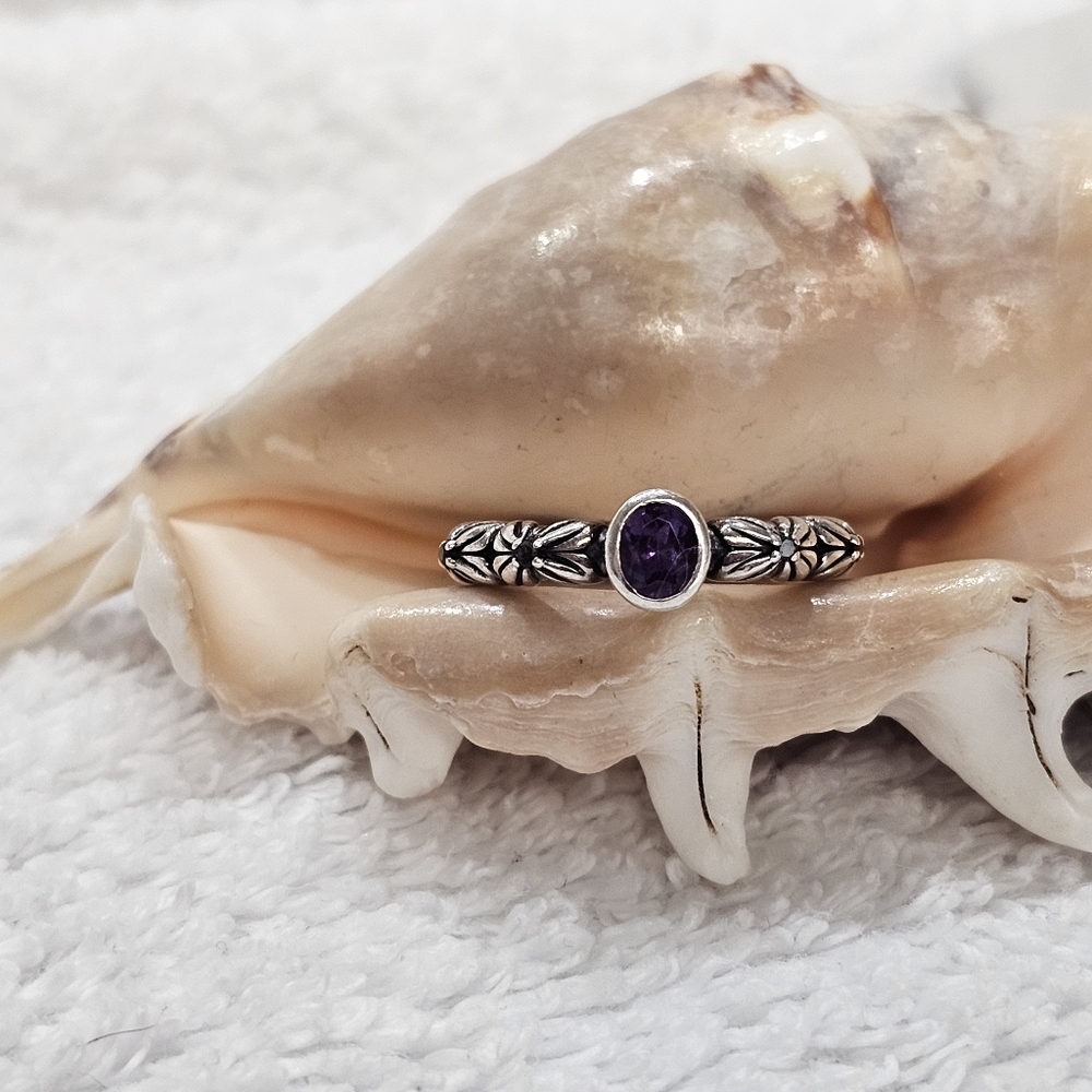Dweck Diamonds Amethyst and Diamond Florette Ring - Picture 4 of 14